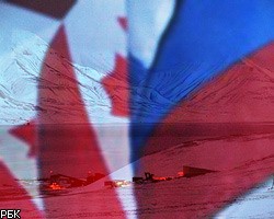 Флаги России и Канады