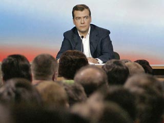 Дмитрий Медведев на встрече с избирателями