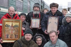 Паломники по святым местам Урала и Сибири