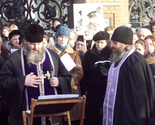 Протоиерей Алексий Масюк на молитвенном стоянии 16 марта 2008 г.
