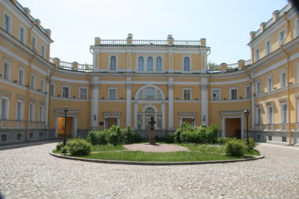 Державинский дворец в Петербурге