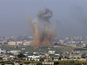 Израиль бомбит сектор Газа