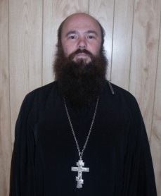 Священник Андрей Галухин