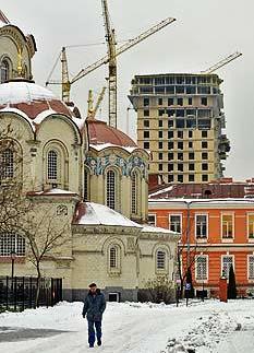 Жилой комплекс "Империал" возле Воскресенского Новодевичого монастыря в Санкт-Петербурге (фото с сайта "Вода живая")