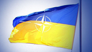 Украина-НАТО (Коллаж <a class="ablack" href="http://www.rian.ru/">РИА Новости)</a>