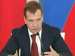 Дмитрий Медведев представляет Бюджетное послание на 2010-2012 гг. 25 мая 2009 г. (Фото с сайта <a class="ablack" href="http://newsru.com/">Newsru.com</a>)