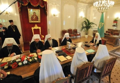 Заседание Священного Синода Русской Православной Церкви в Петербурге 27 мая 2009 года (фото с сайта ОВЦС)