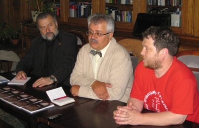 Анатолий Степанов, Зоран Милошевич и переводчик Павел Тихомиров на заседании СППФ 17 июня 2009 г.