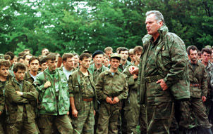 Младич с бойцами
