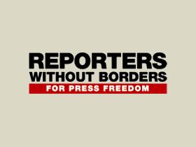 *Репортеры без границ*