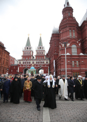 Праздничное шествие, посвященное Дню народного единства (Фото <a class="ablack" href="http://www.patriarchia.ru/">Патриархия.Ru</a>)