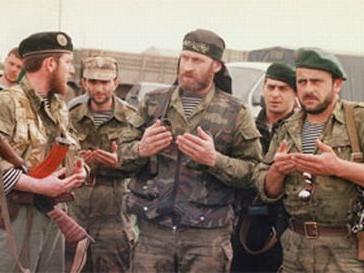 Ахмед Закаев с террористами