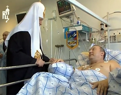 Святейший Патриарх Кирилл посетил в госпитале им. Бурденко командующего ВДВ генерал-лейтенанта В.А. Шаманова