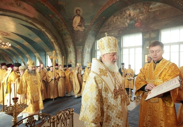 Освящение храма в Богородице-Рождественском монастыре Москвы