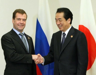 Дмитрий Медведев встретился с премьер-министром Наото Каном