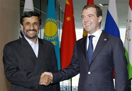 Дмитрий Медведев встретился с президентом Ирана Махмудом Ахмадинежадом