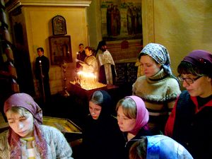 Первая панихида по новопреставленному митрополиту Вятскому и Слободскому Хрисанфу