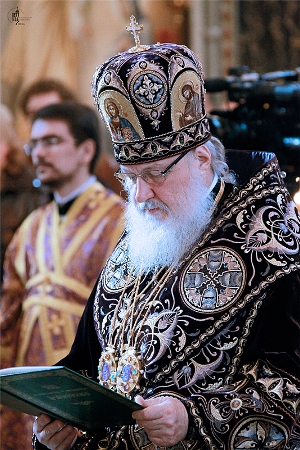 Патриарх Кирилл возглавил служение Божественной литургии в Храме Христа Спасителя