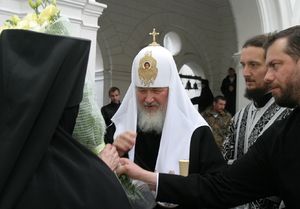 Патриарх Кирилл в Иоанно-Предтеченском женском монастыре Москвы