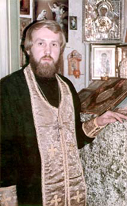 Священник Михаил Женочин
