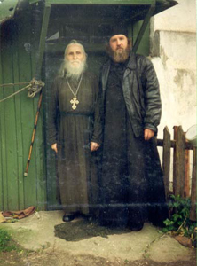 Отец Михаил Женочин со старцем Николаем Гурьяновым