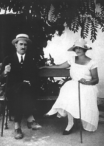Александр Грин со второй женой Ниной
