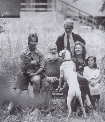 С женой, дочерью Ольгой, племянником князем А. К. Голицыным и его дочкой Машей.