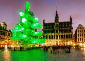 Электронное дерево в центре Брюсселя