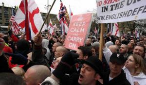 Антиисламский митинг в Лондоне
