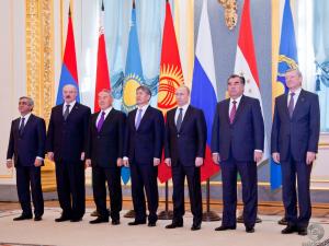 Лидеры стран ОДКБ на саммите в Сочи