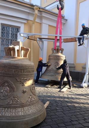 Новые колокола Александро-Невской лавры