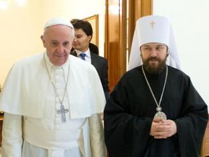 Митрополит Волоколамский Иларион и папа Римский Франциск