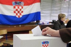 Хорваты проголосовали против однополых браков
