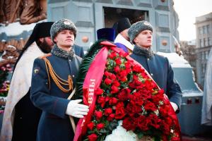 Панихида и митинг у памятника-часовни героям Плевны в Москве 10 декабря 2013 года