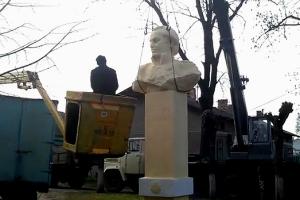 В Львовской области снесли памятник генерал-фельдмаршалу М. Кутузову