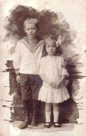 Дети генерала С.Л.Маркова (1878-1918) Леонид и Марианна