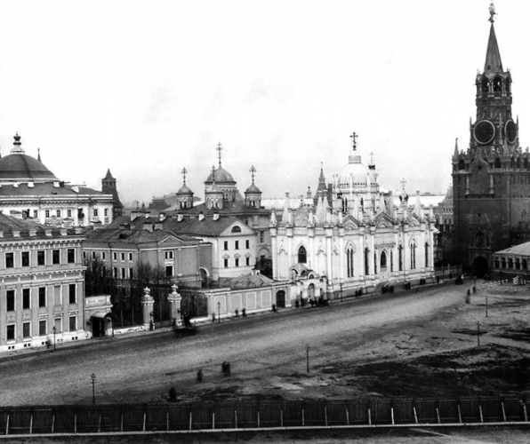 Вознесенская площадь московского Кремля до разрушения
