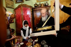 Святейший Патриарх Кирилл встретился с новой семьёй Милы Филимоновой