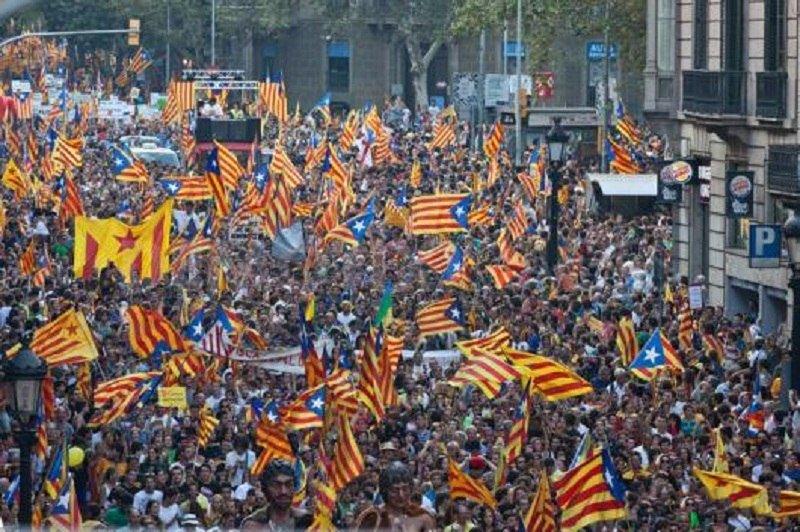 Демонстрация за отделение Каталонии в Барселоне