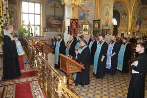 Молебен перед началом крестного хода за мир на востоке Украины