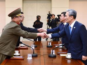 Переговоры представителей Северной и Южной Кореи