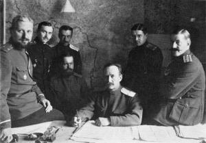В центре генерал А.Винекен, крайний слева генерал Б.Геруа