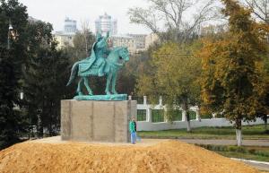 Памятник Царю Ивану Грозному в Москве