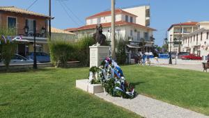 Памятник св. прав Федору Ушакову в Греции