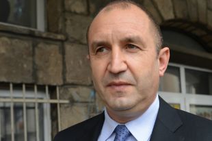 Румен Радев
