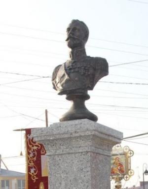 Памятник Государю Николаю II во Владивостоке