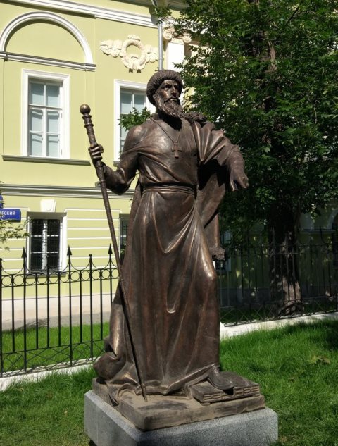 Памятник царю Ивану Грозному в Москве