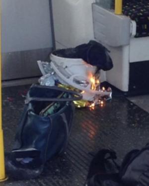 В метро Лондона взорвалось самодельное взрывное устройство