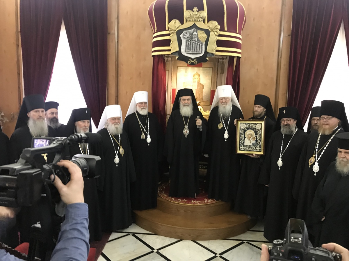 Патриарх Иерусалимский Феофил III принял делегацию Русской Православной Церкви
