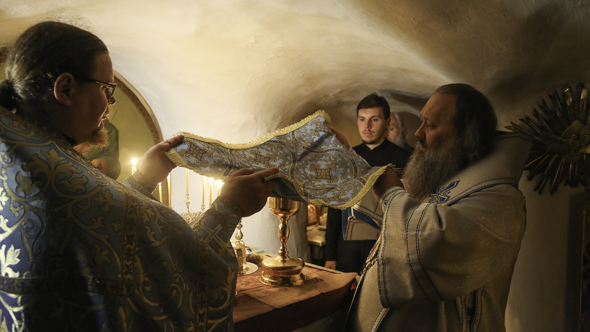Божественная литургия в Киево-Печерской лавре